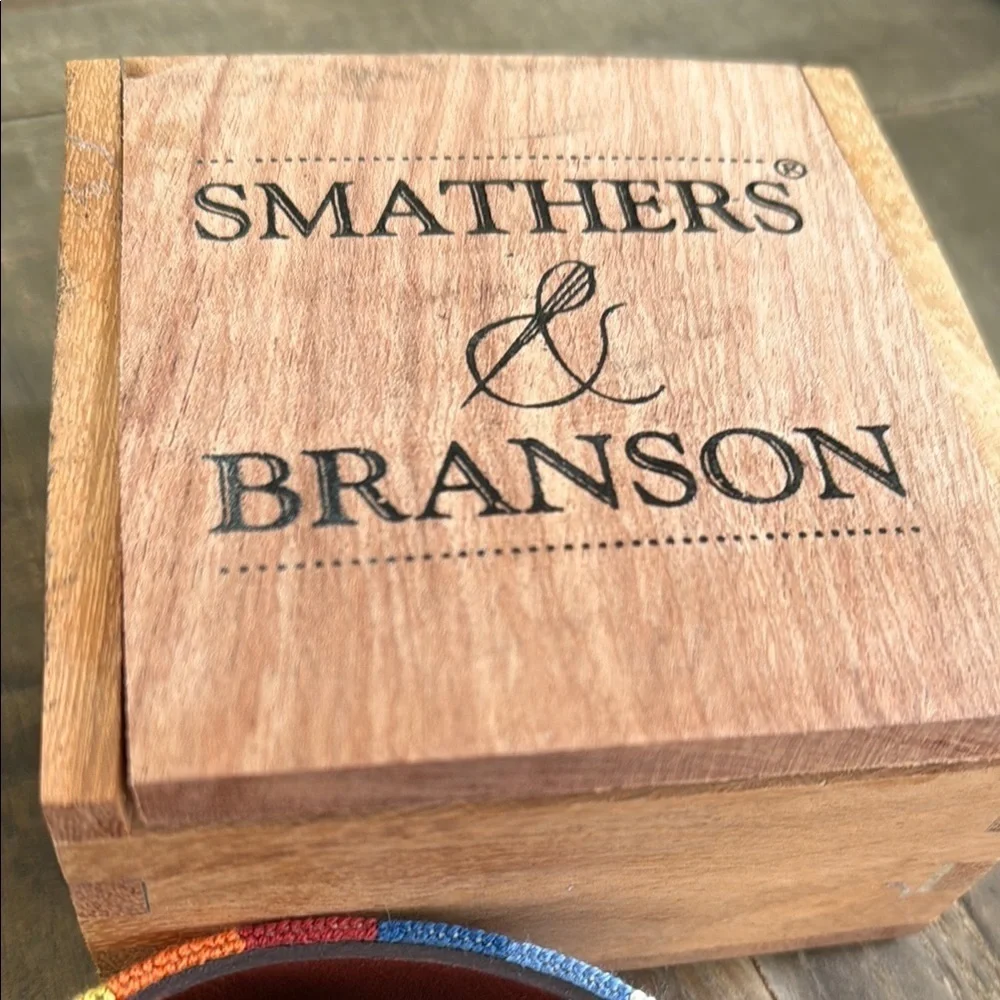 NWT Smathers & Branson starburst needlepoint belt